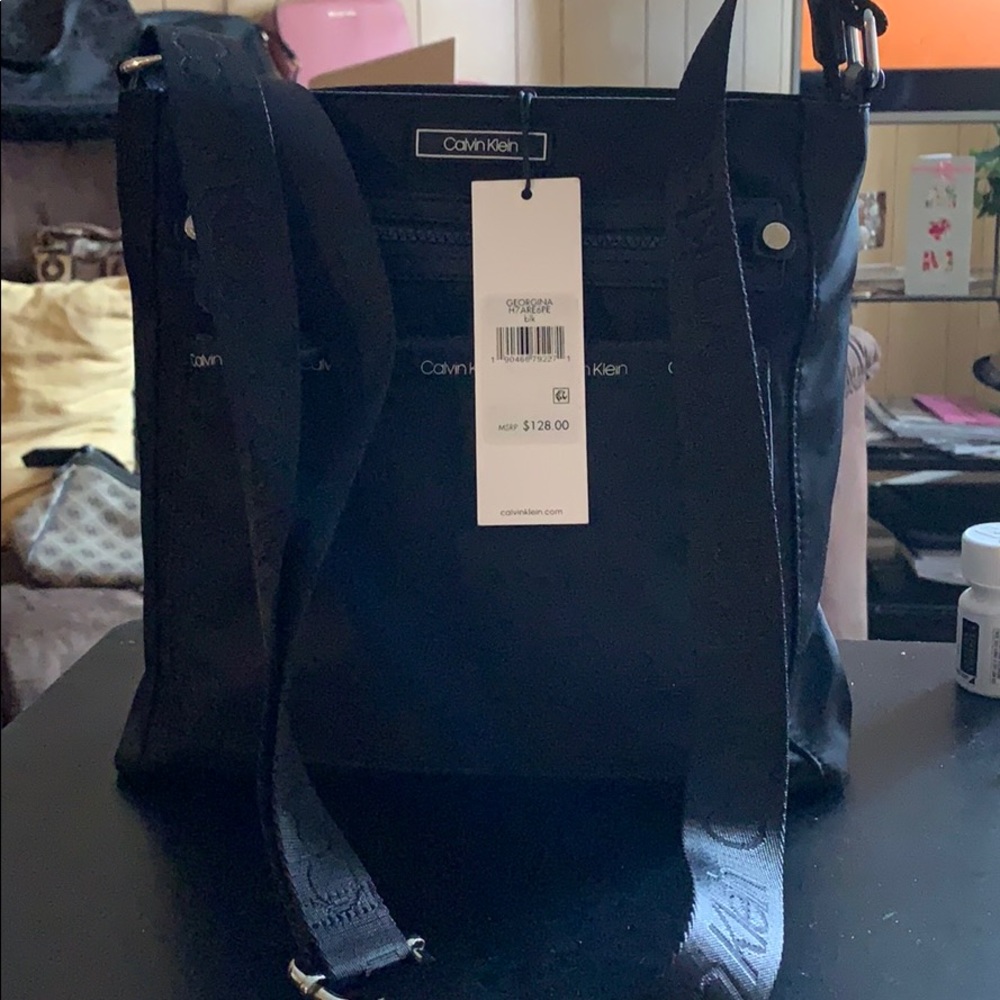 Crossbody purse
